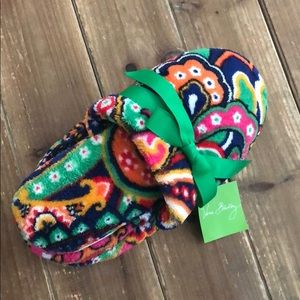 Vera Bradley Cozy Slippers - Venetian Paisley